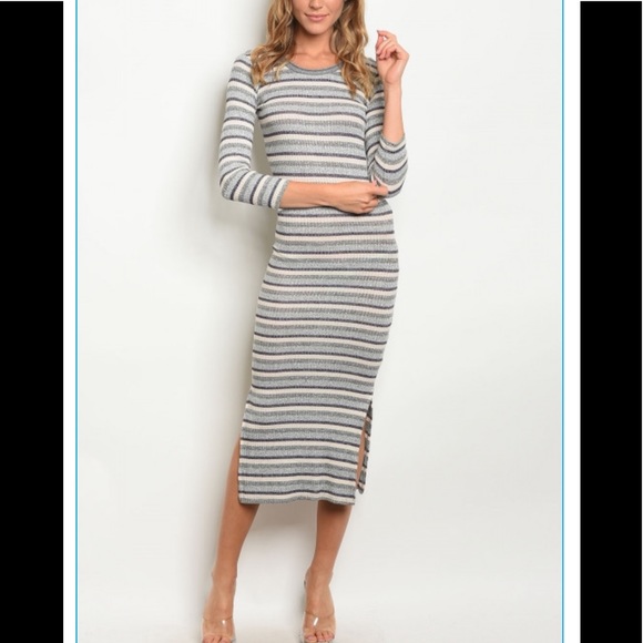 🌟Sale🌟Sweater Dress - Picture 4 of 4